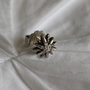 David Yurman SINGLE Petite Starburst Stud Earring in Sterling with Pavé Diamonds